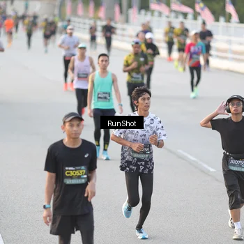 Runner Photo 6826884