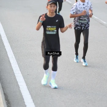 Runner Photo 6826899