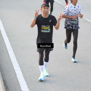 Runner Photo 6826923