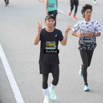 Runner Photo 6826986