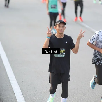 Runner Photo 6827015