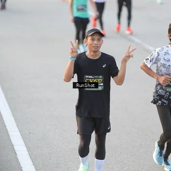 Runner Photo 6827025