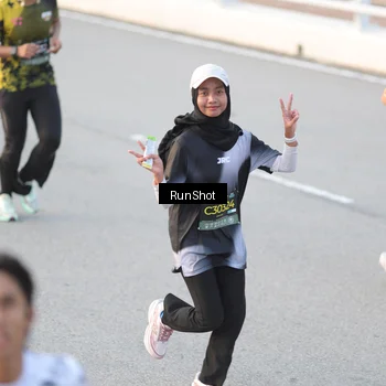 Runner Photo 6827202