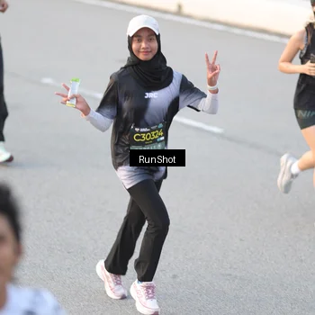 Runner Photo 6827222