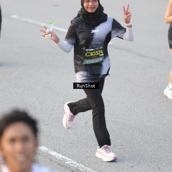 Runner Photo 6827250