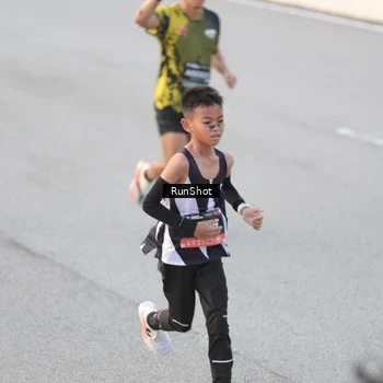 Runner Photo 6827352