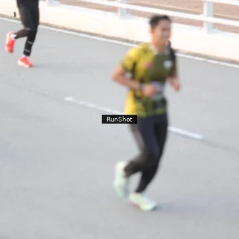 Runner Photo 6827357