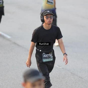 Runner Photo 6827416