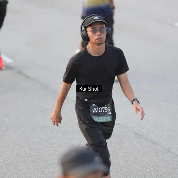 Runner Photo 6827437