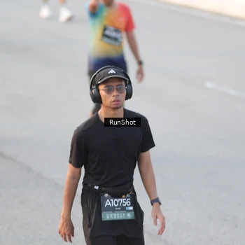 Runner Photo 6827459