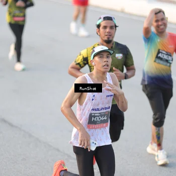 Runner Photo 6827539