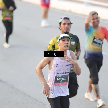 Runner Photo 6827547