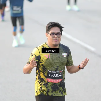 Runner Photo 6827550
