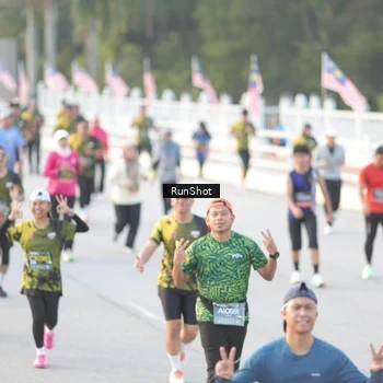 Runner Photo 6827560