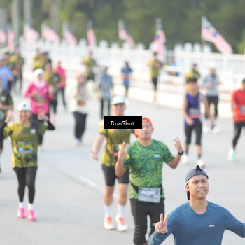 Runner Photo 6827562