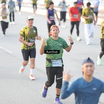 Runner Photo 6827576