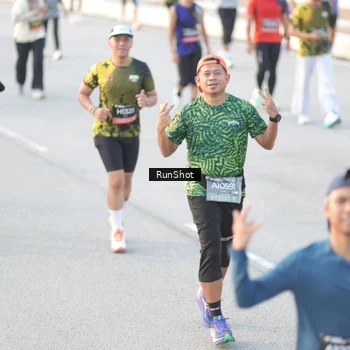 Runner Photo 6827577