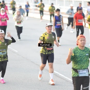 Runner Photo 6827579