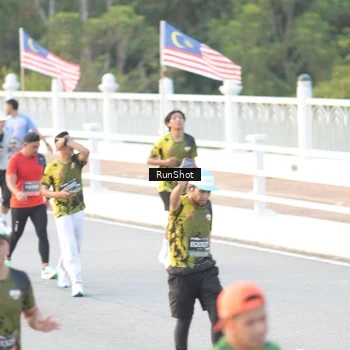 Runner Photo 6827592