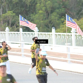 Runner Photo 6827600