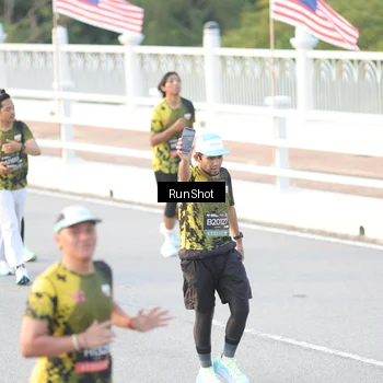 Runner Photo 6827602