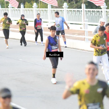 Runner Photo 6827619