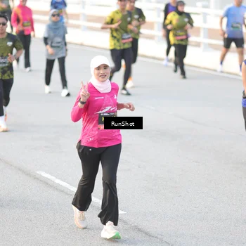 Runner Photo 6827631
