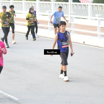 Runner Photo 6827632