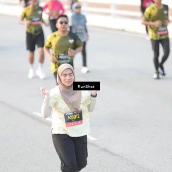 Runner Photo 6827643