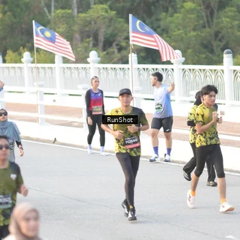 Runner Photo 6827652