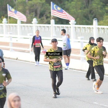 Runner Photo 6827656
