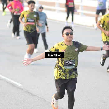 Runner Photo 6827663