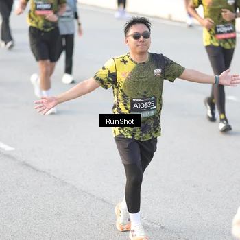 Runner Photo 6827667