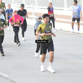 Runner Photo 6827675