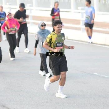Runner Photo 6827680
