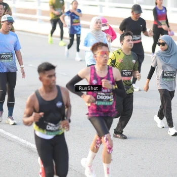Runner Photo 6827690