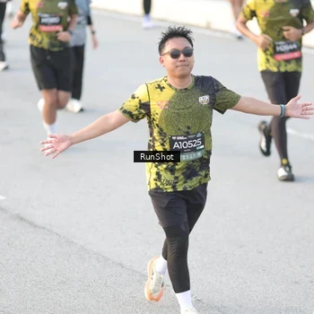 Runner Photo 6827692