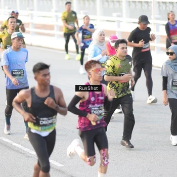 Runner Photo 6827697