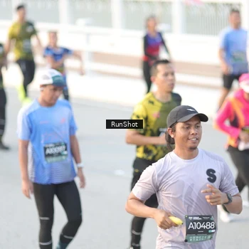 Runner Photo 6827701