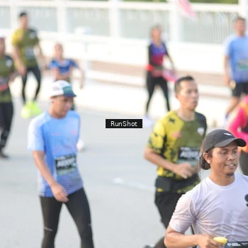 Runner Photo 6827706