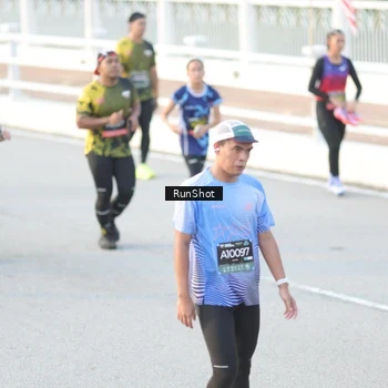 Runner Photo 6827708