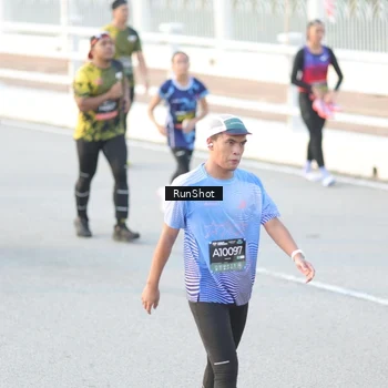 Runner Photo 6827710
