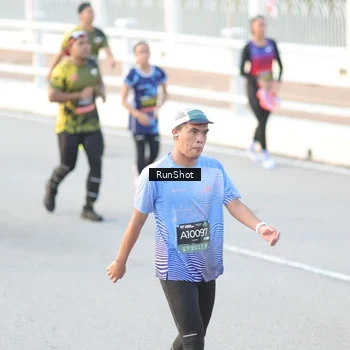 Runner Photo 6827711