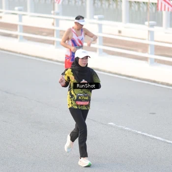 Runner Photo 6827713
