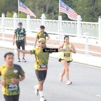 Runner Photo 6827717