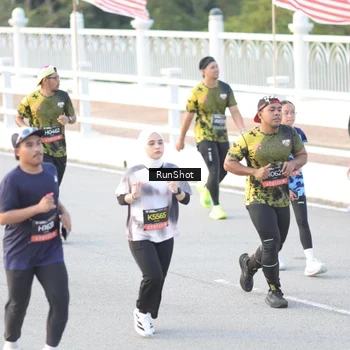 Runner Photo 6827719