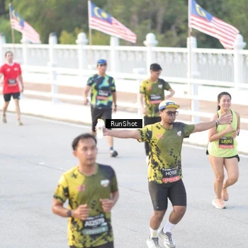 Runner Photo 6827720