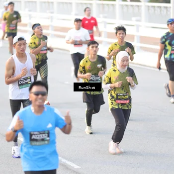 Runner Photo 6827749