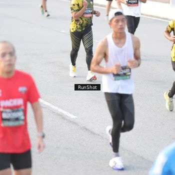 Runner Photo 6827758