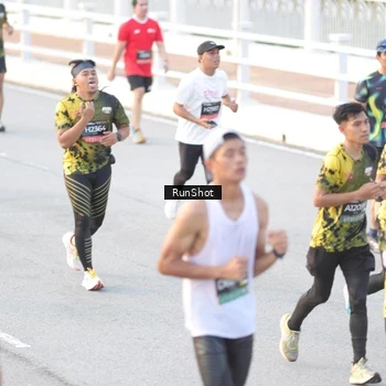 Runner Photo 6827764